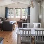 3 Bedroom In Nyaraló Kvenvær