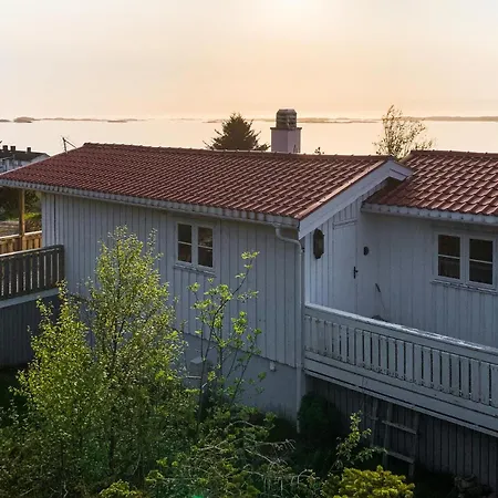 3 Bedroom In Holiday home *