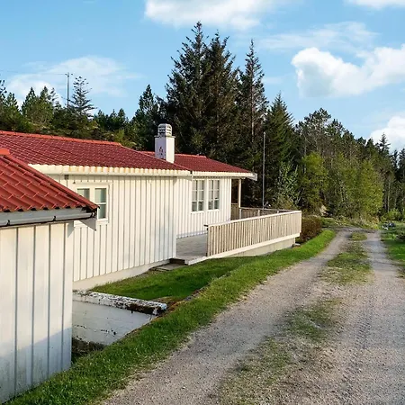 3 Bedroom In Holiday home *