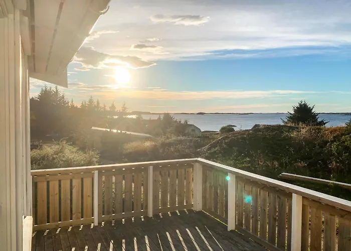 3 Bedroom In Holiday home